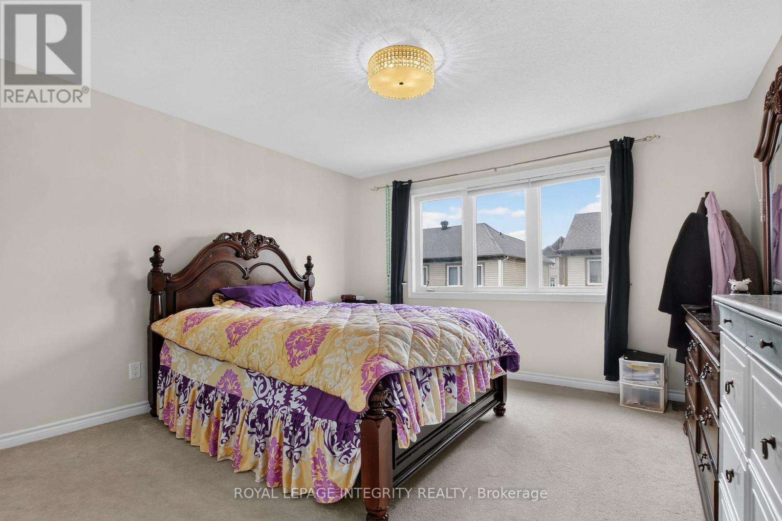 414 Meadowhawk Crescent Property Photo 17
