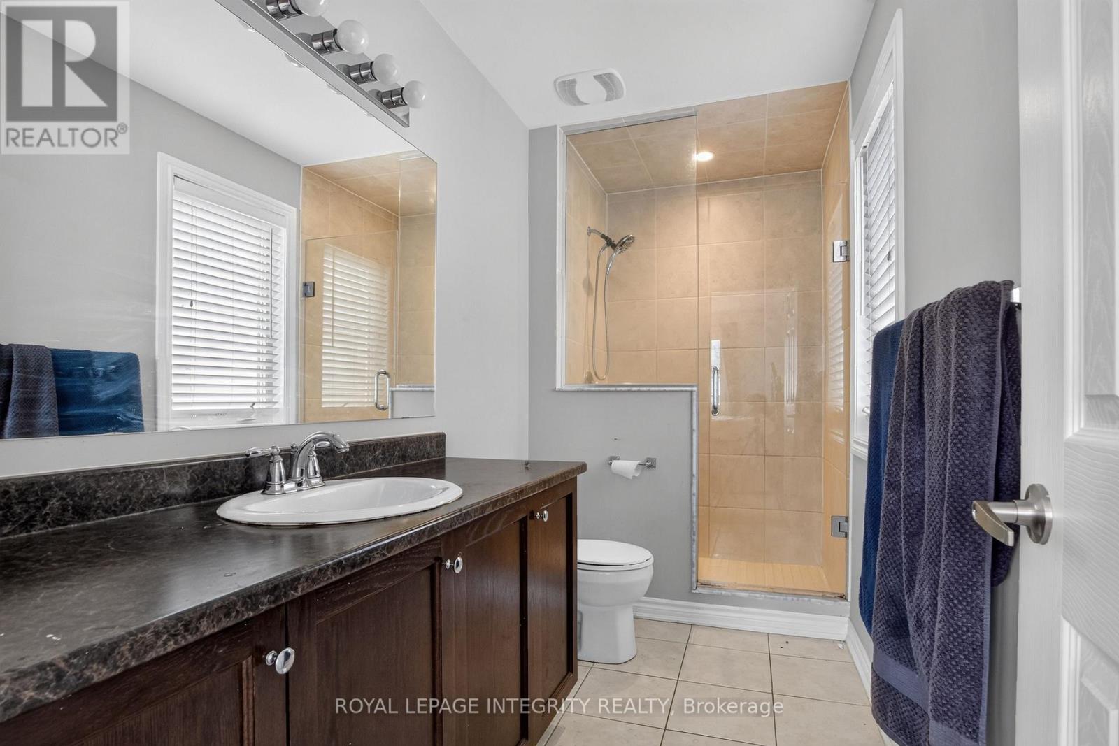414 Meadowhawk Crescent Property Photo 19