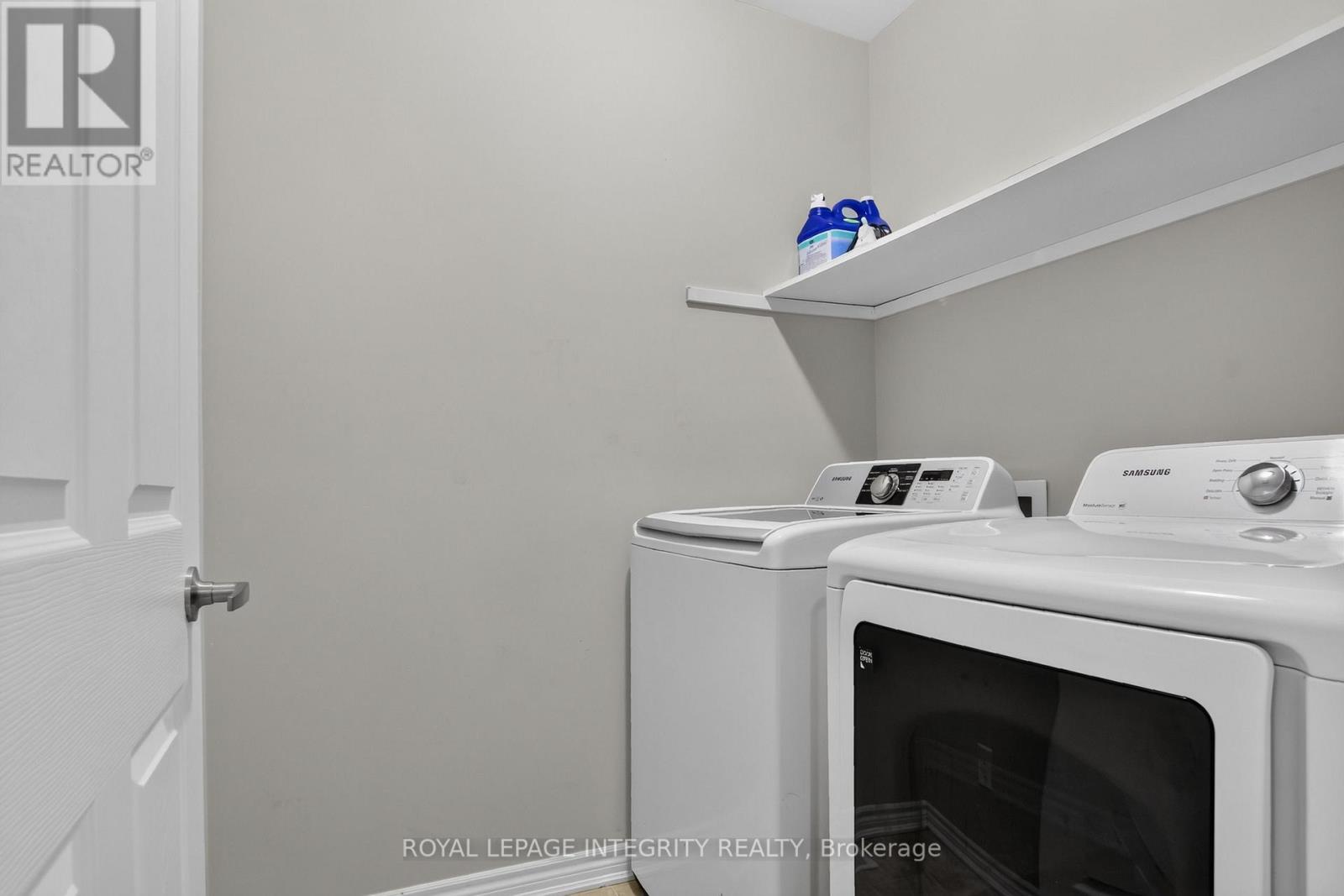 414 Meadowhawk Crescent Property Photo 24