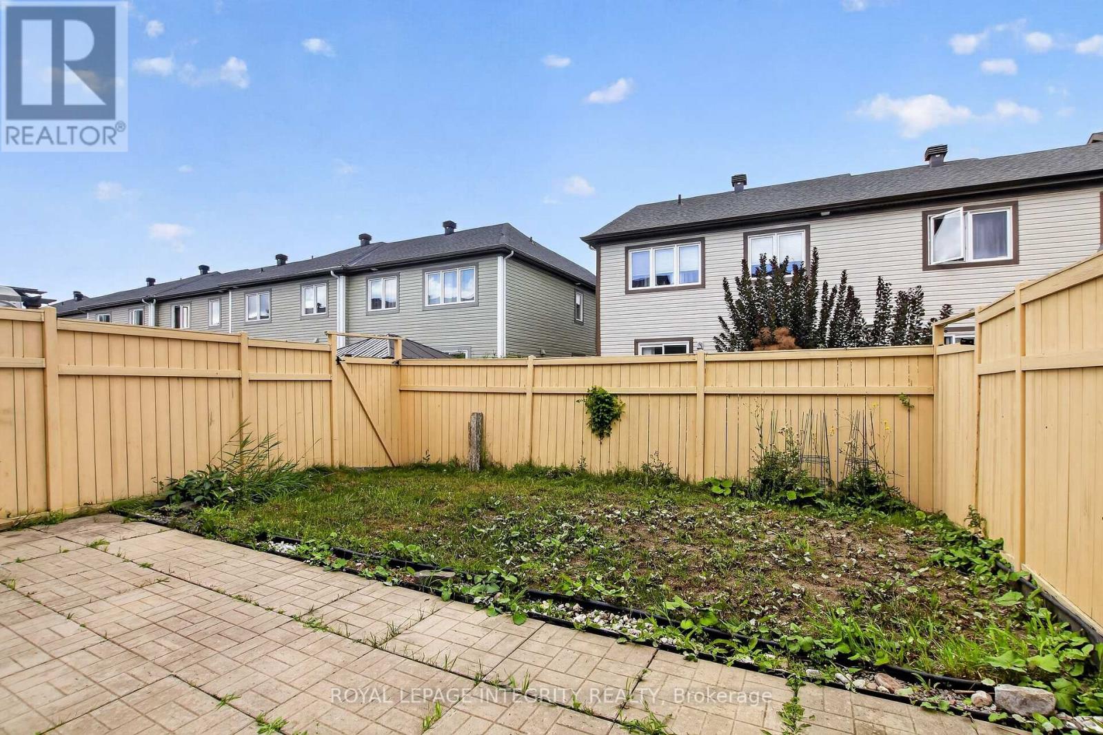 414 Meadowhawk Crescent Property Photo 28
