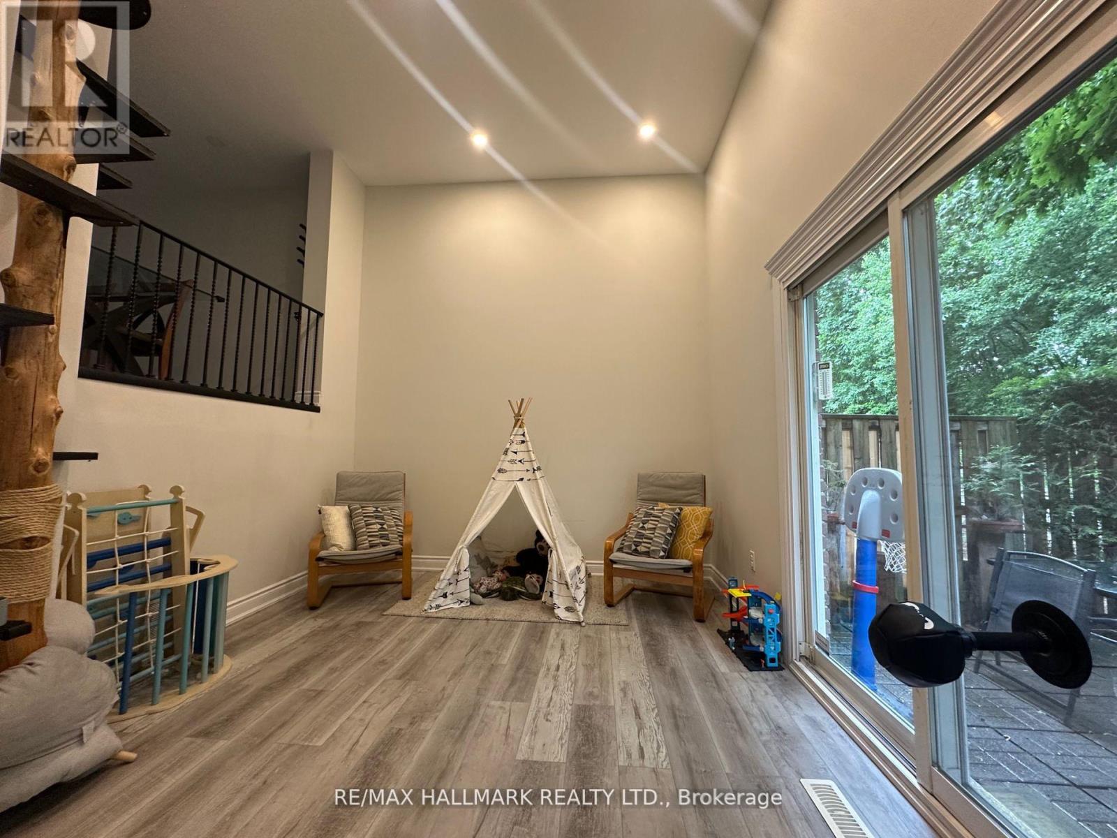 108 - 51 Paulander Drive Property Photo 14