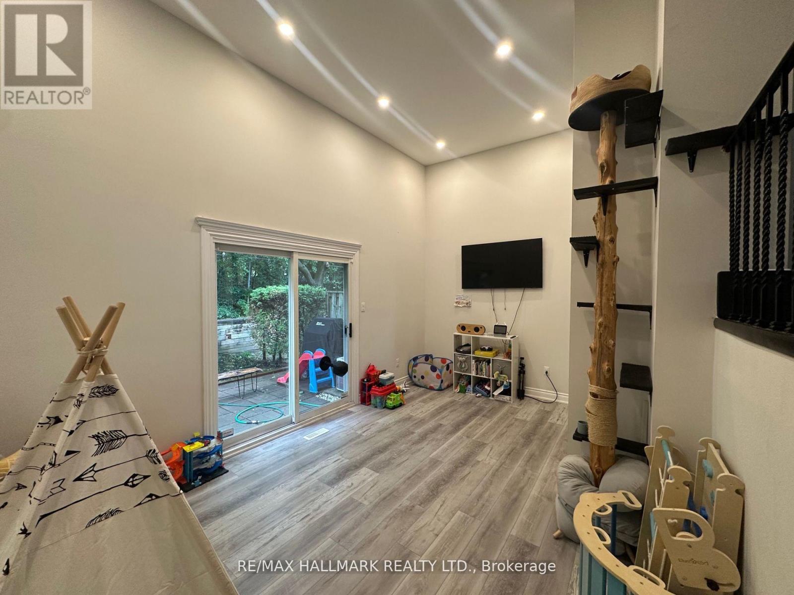 108 - 51 Paulander Drive Property Photo 16