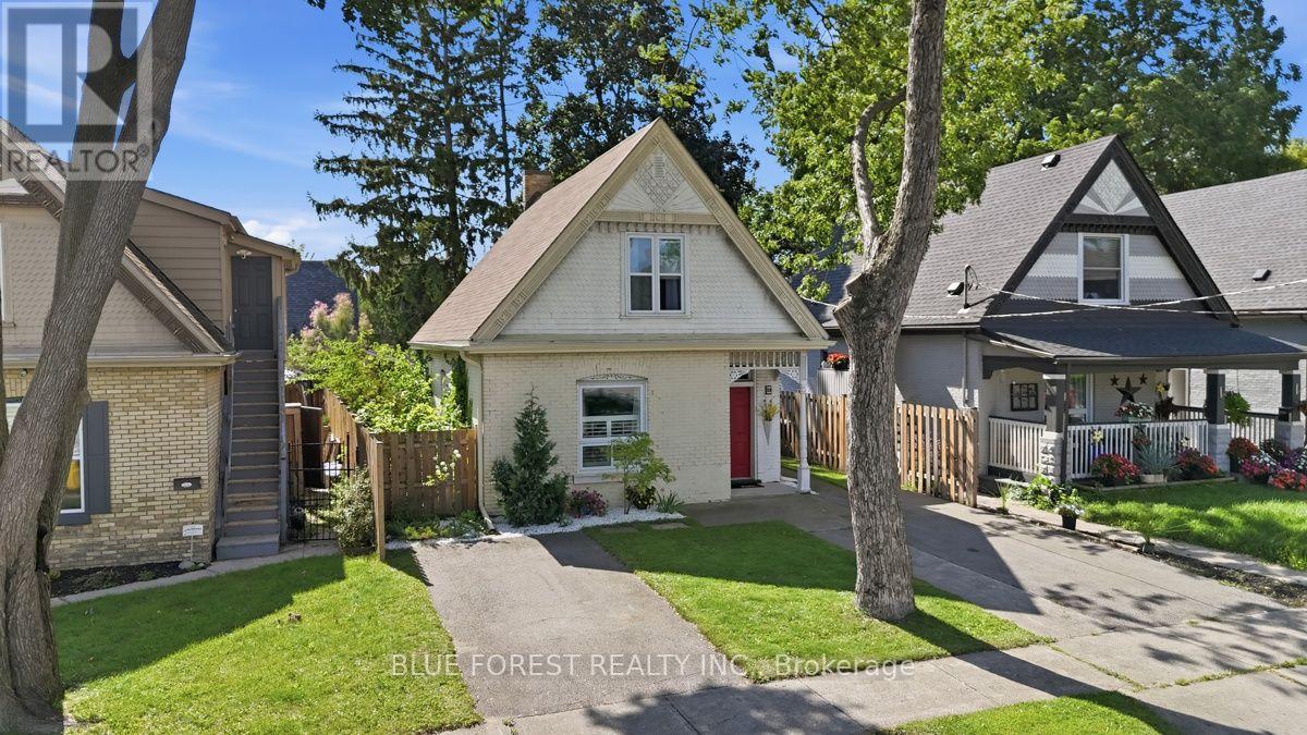 3 MARMORA STREET Property Photo 1