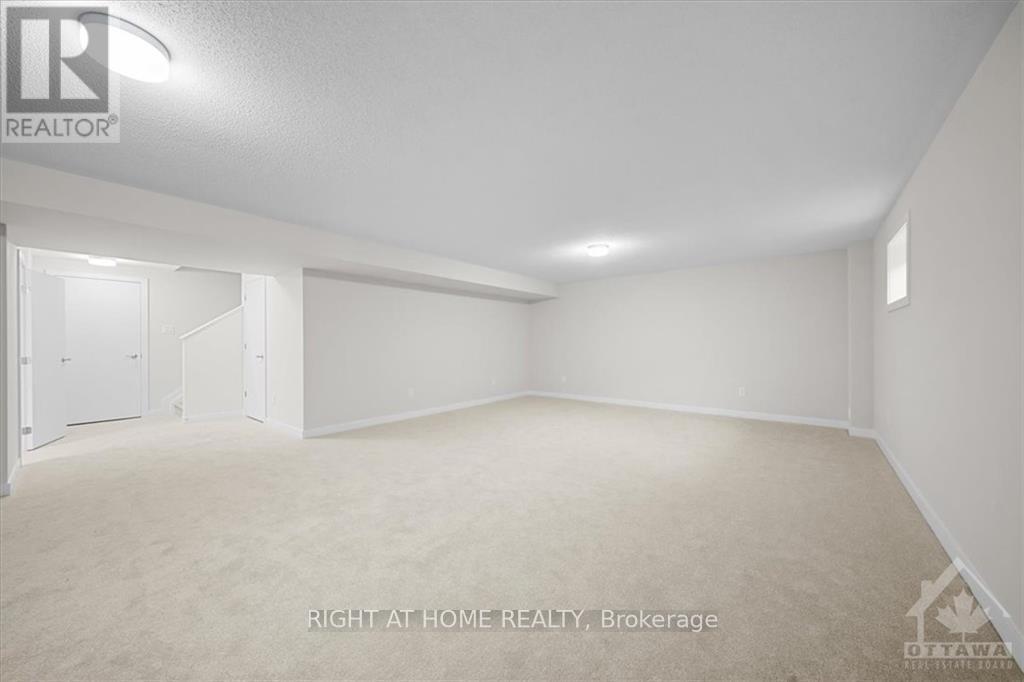 74 Hackamore Crescent Property Photo 25