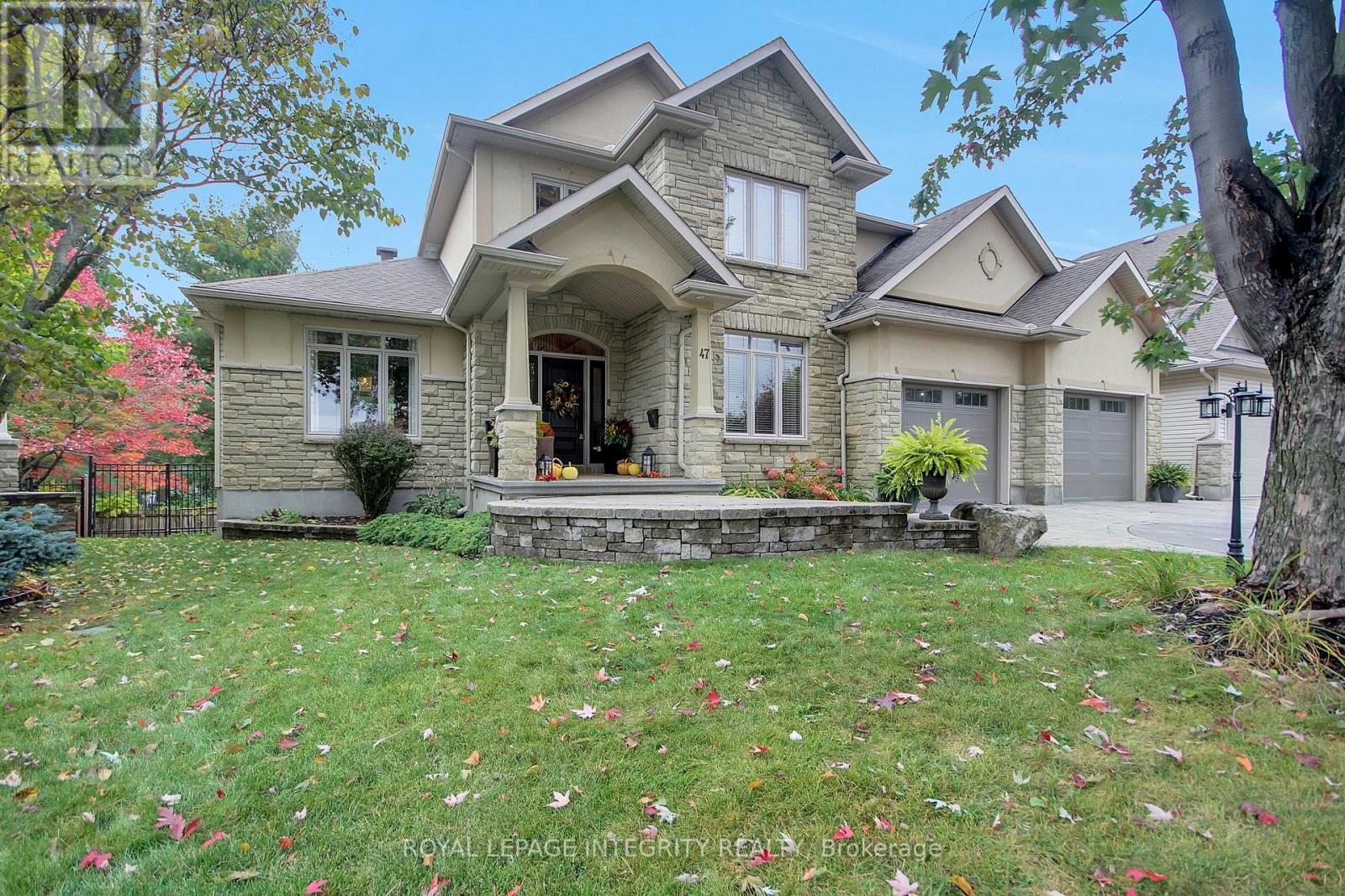 47 Shining Star Circle Property Photo 2