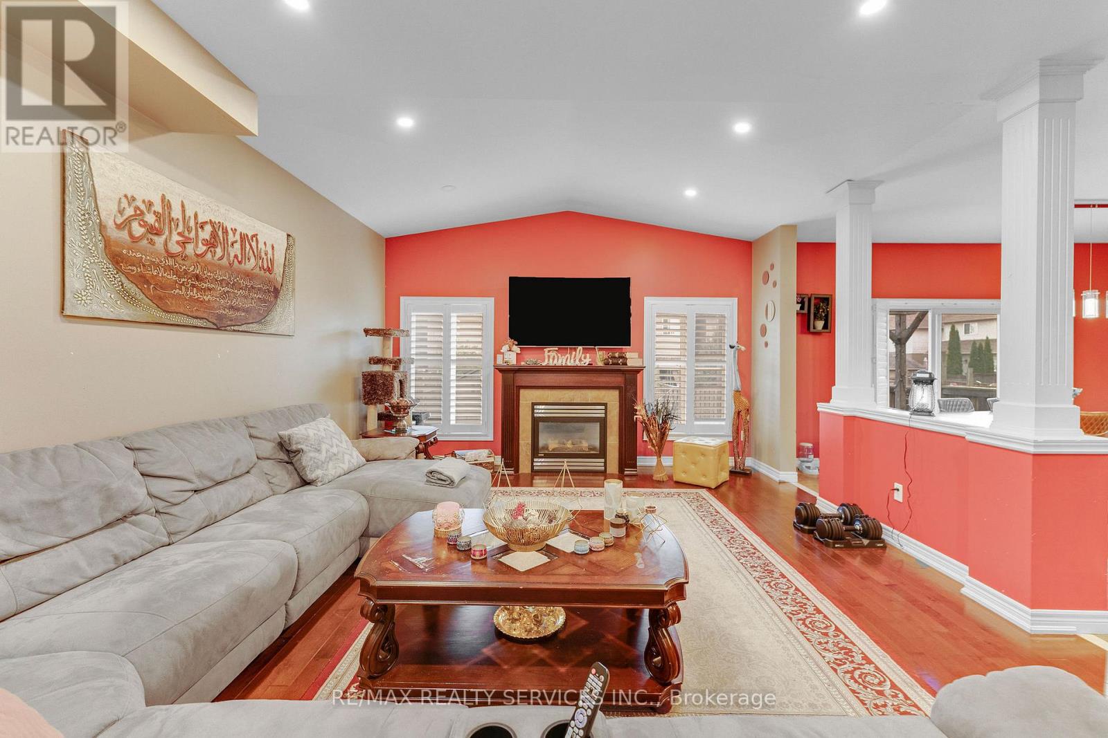 16 Sistine Court Property Photo 8