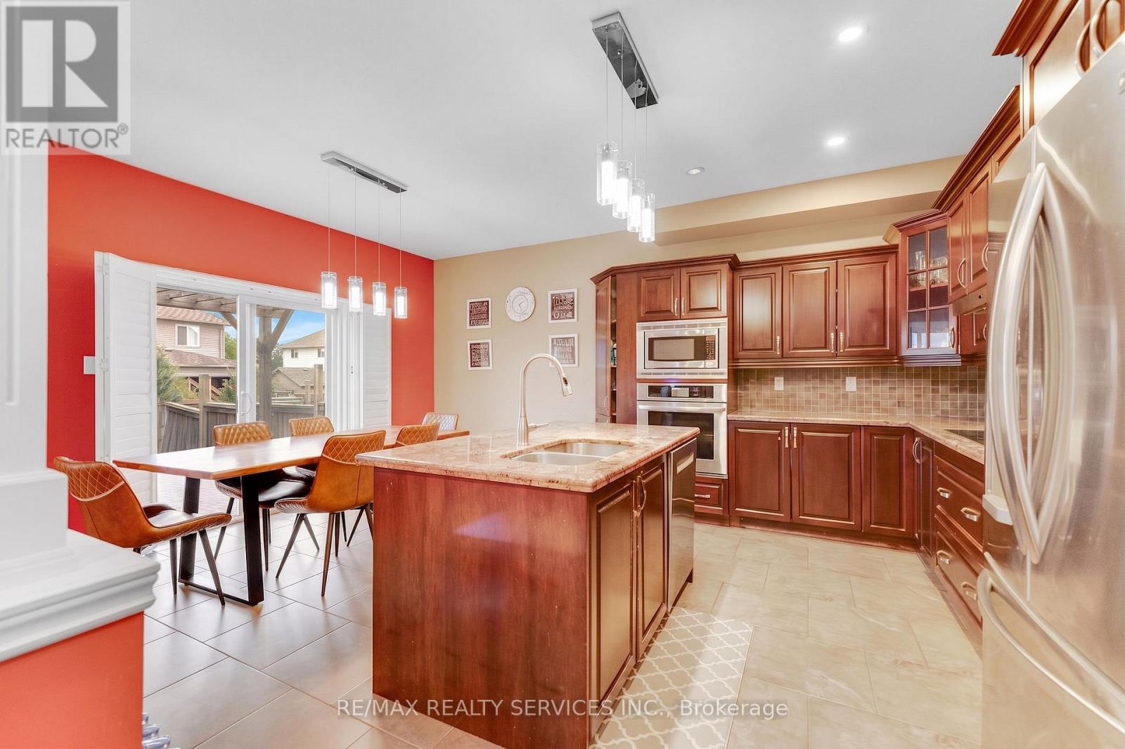 16 Sistine Court Property Photo 9