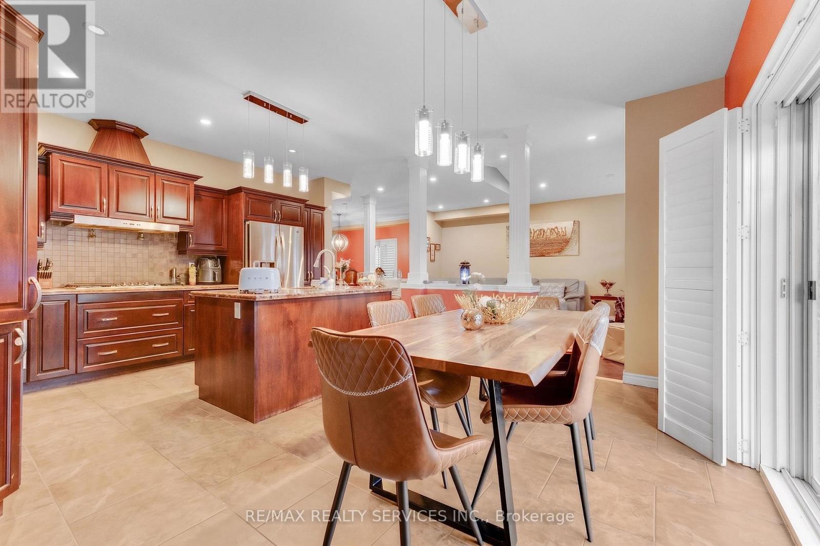 16 Sistine Court Property Photo 11