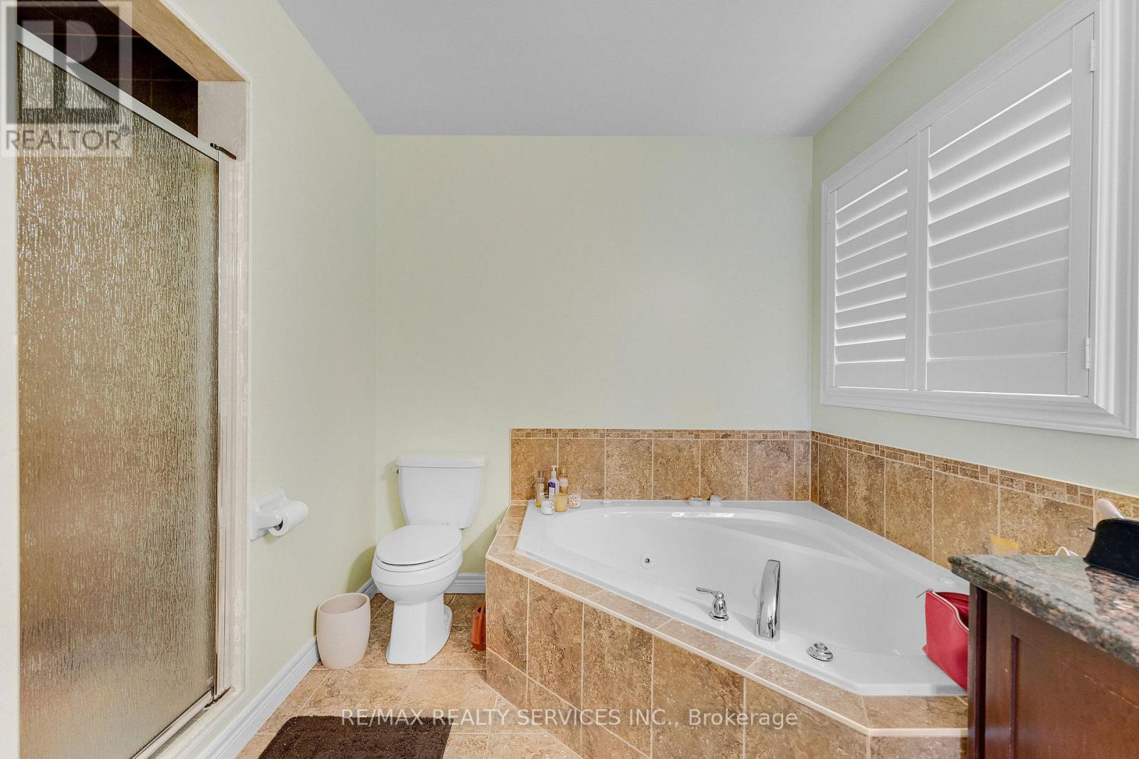 16 Sistine Court Property Photo 23