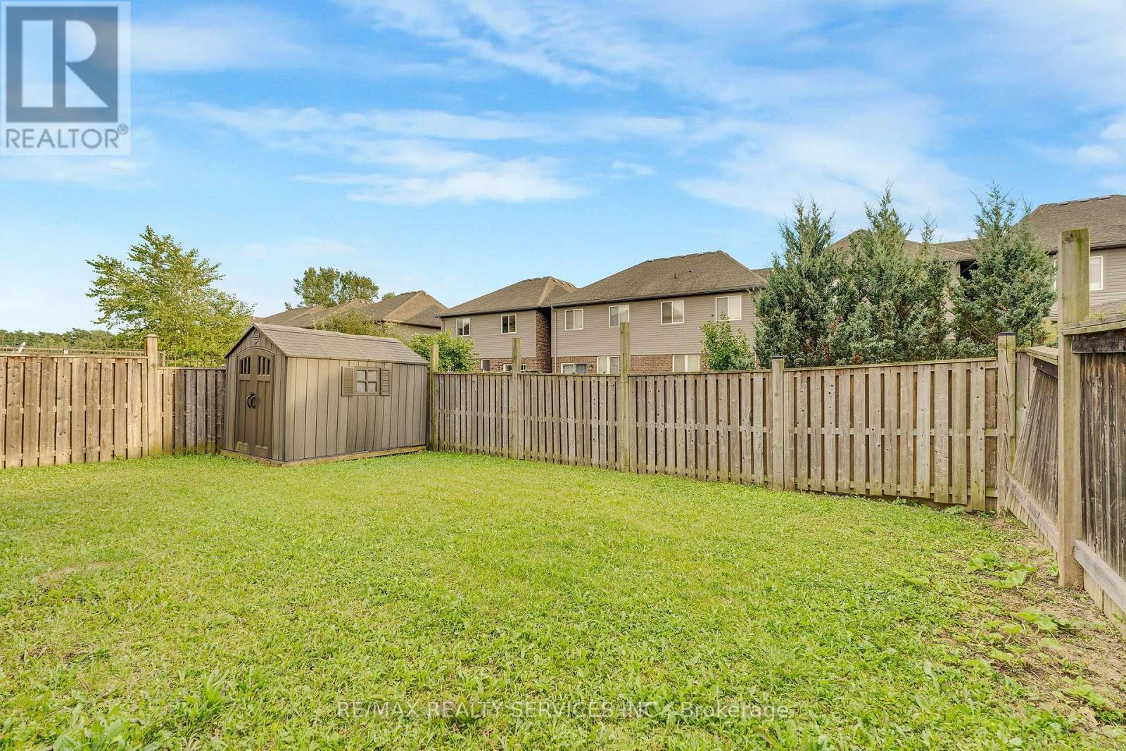 16 Sistine Court Property Photo 33