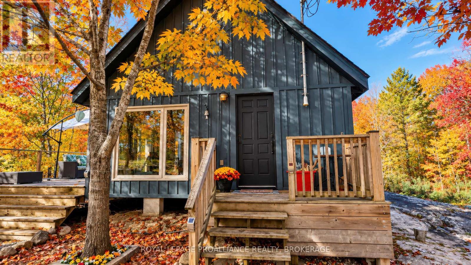 1679 Mountain Road Property Photo 3