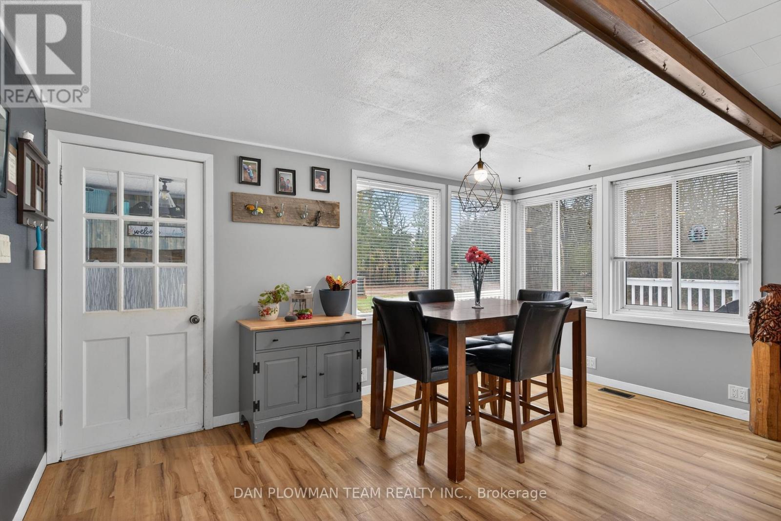 1545 Westview Crescent Property Photo 14