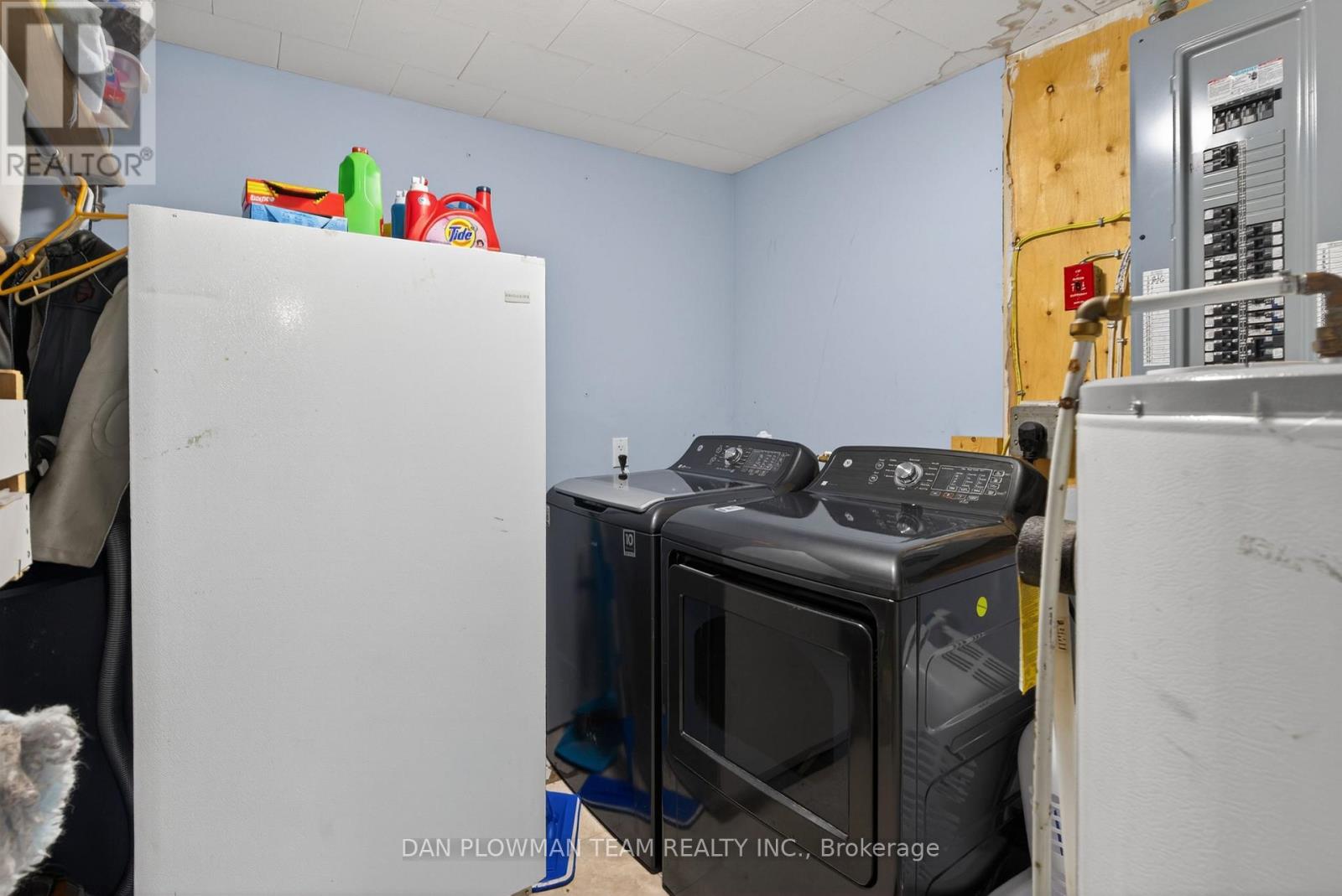 1545 Westview Crescent Property Photo 26