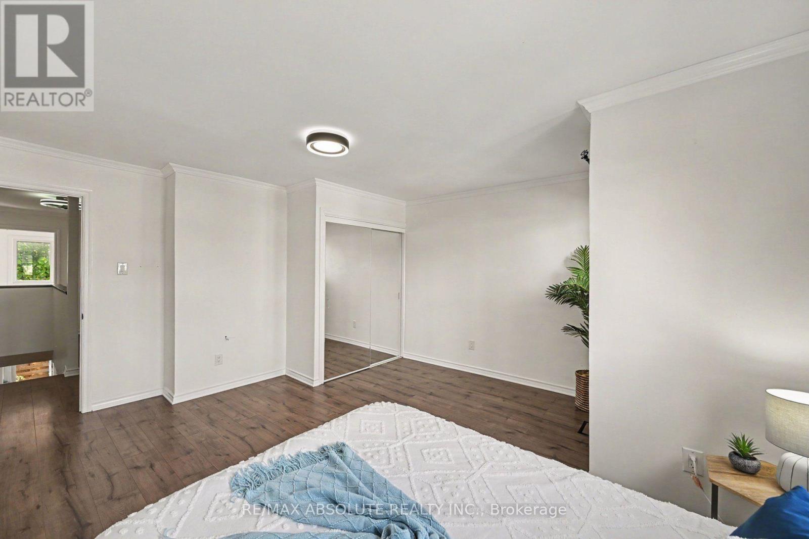 13 Spruce Crescent Property Photo 15