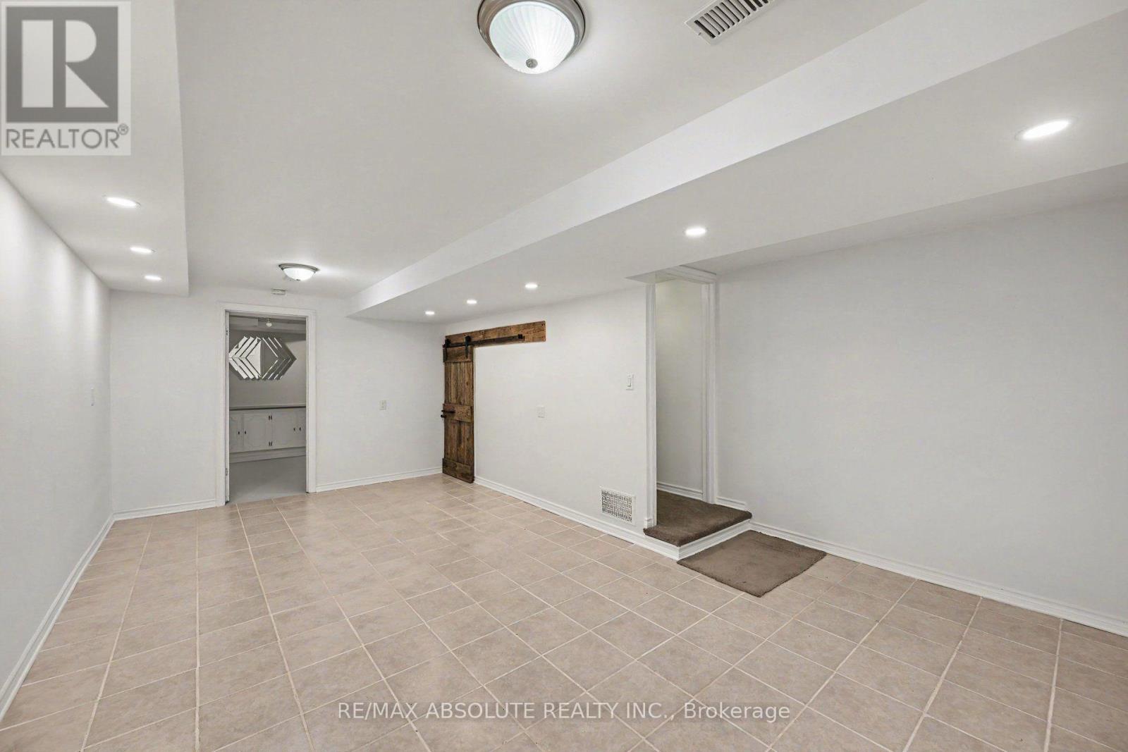 13 Spruce Crescent Property Photo 23