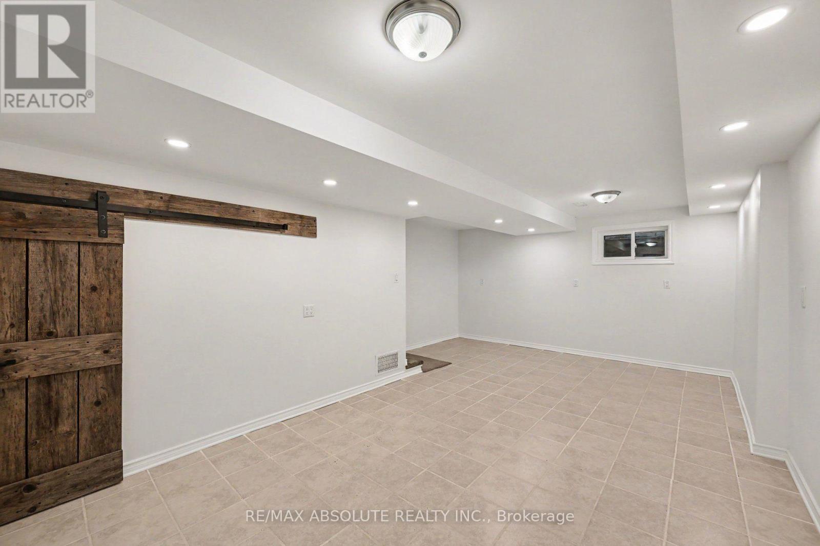 13 Spruce Crescent Property Photo 24