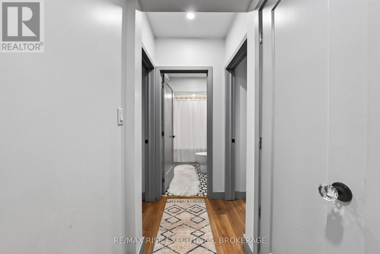 675 Collins Bay Road Property Photo 27