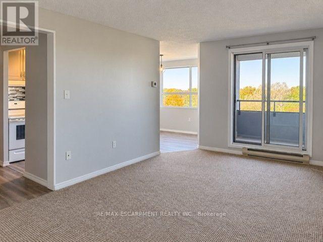 615 - 200 Jamieson Parkway Property Photo 7