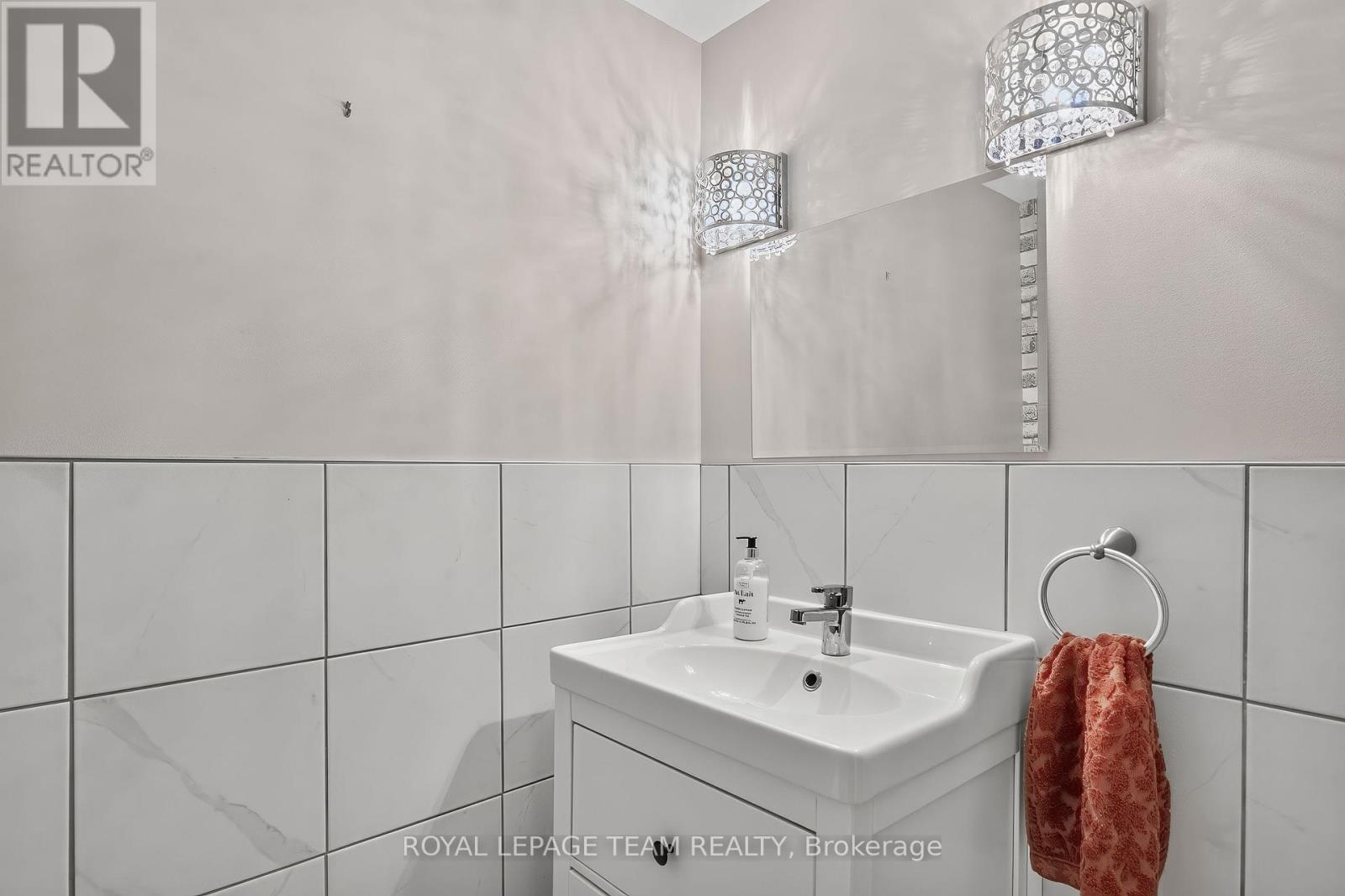 107 - 515 St. Laurent Boulevard Property Photo 13