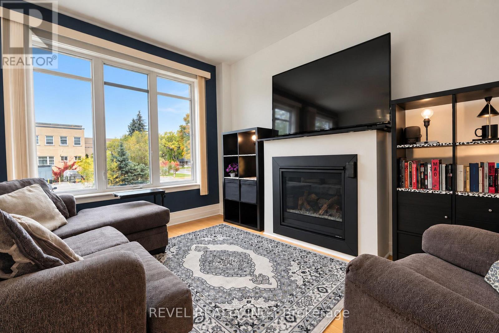 54 Encore Private Property Photo 8