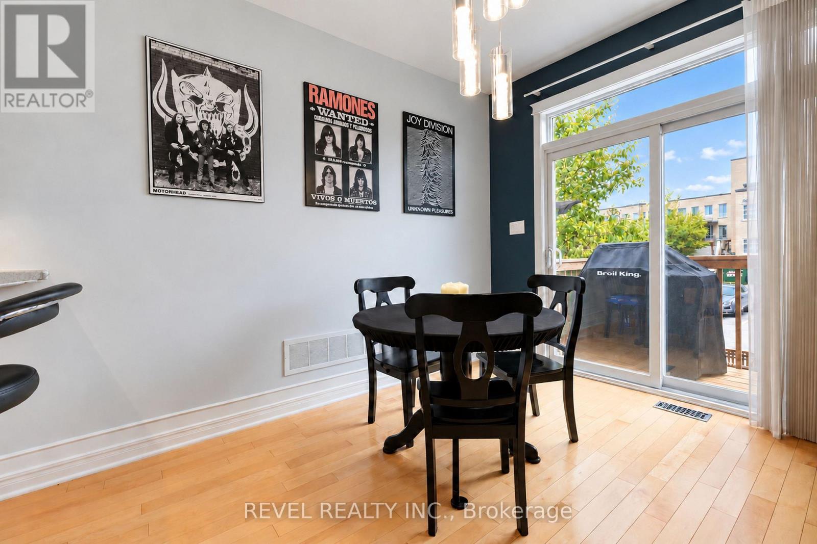 54 Encore Private Property Photo 11