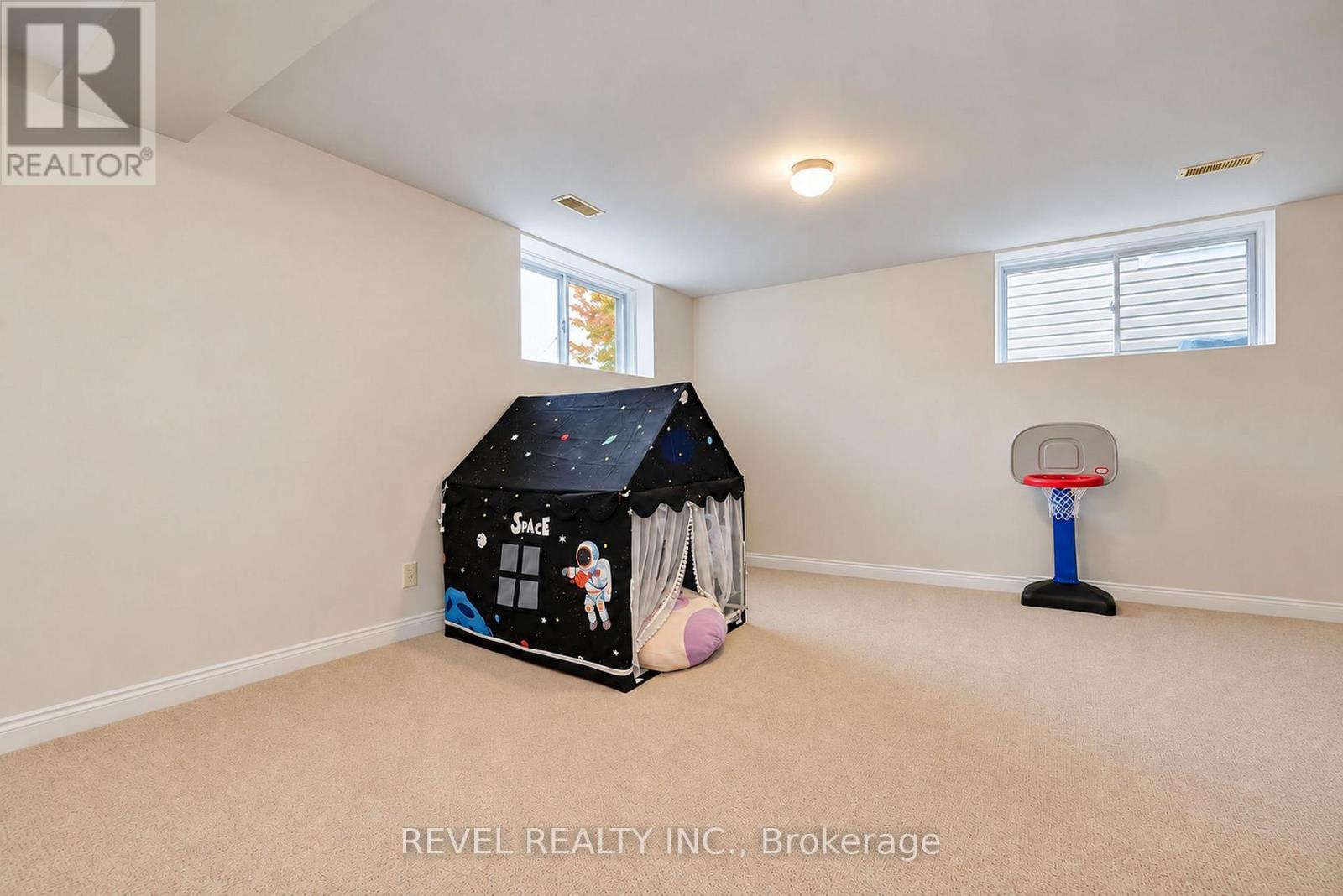 54 Encore Private Property Photo 33