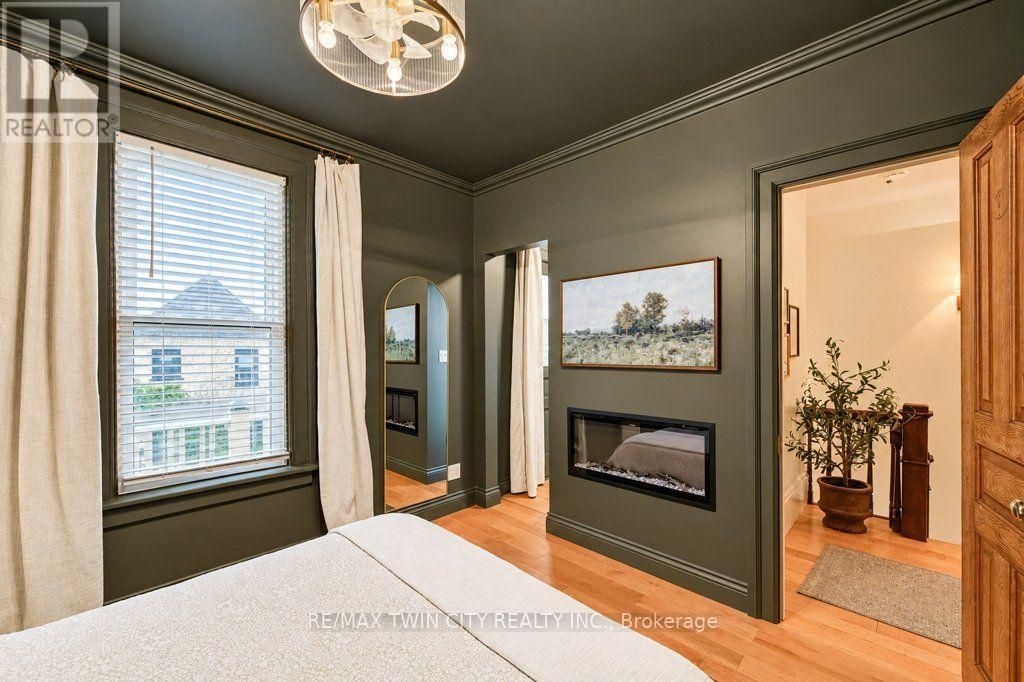 22 Whitney Place Property Photo 33