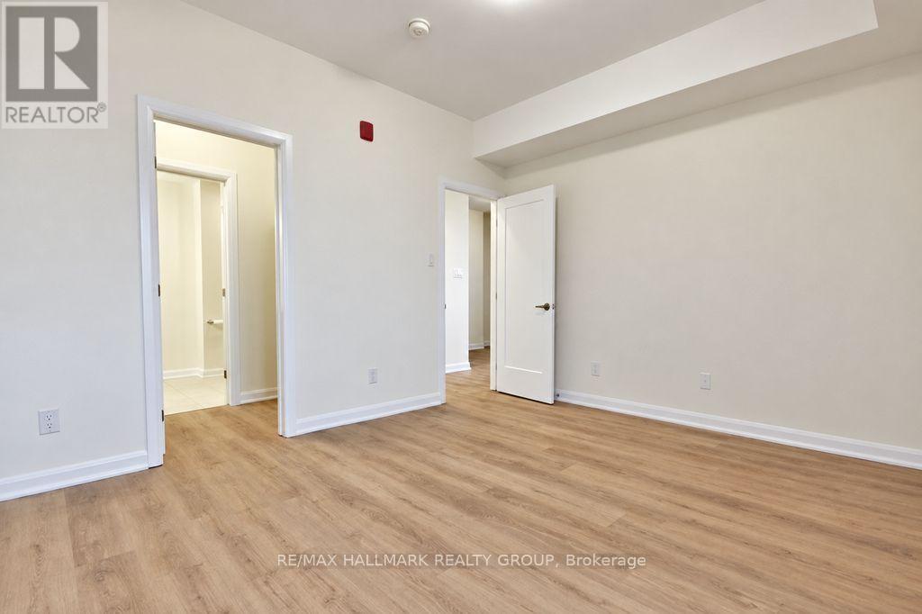 301 - 351 Croydon Avenue Property Photo 13