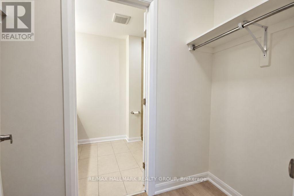 301 - 351 Croydon Avenue Property Photo 14