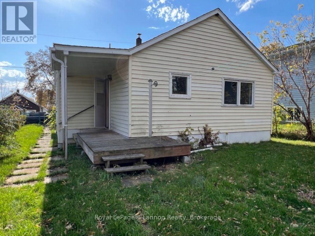 30 Queen Street Property Photo 1