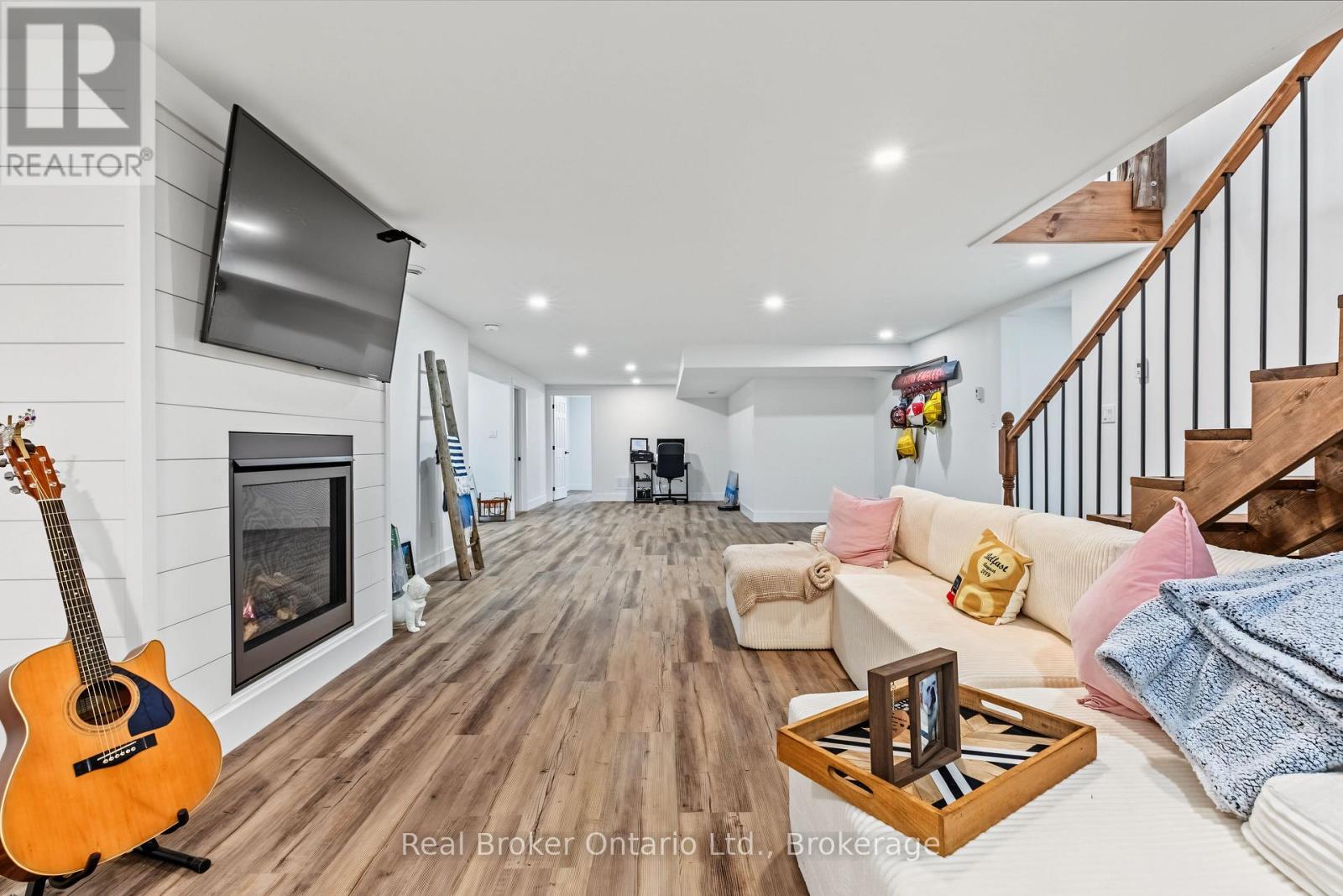 185 Raglan Street Property Photo 32