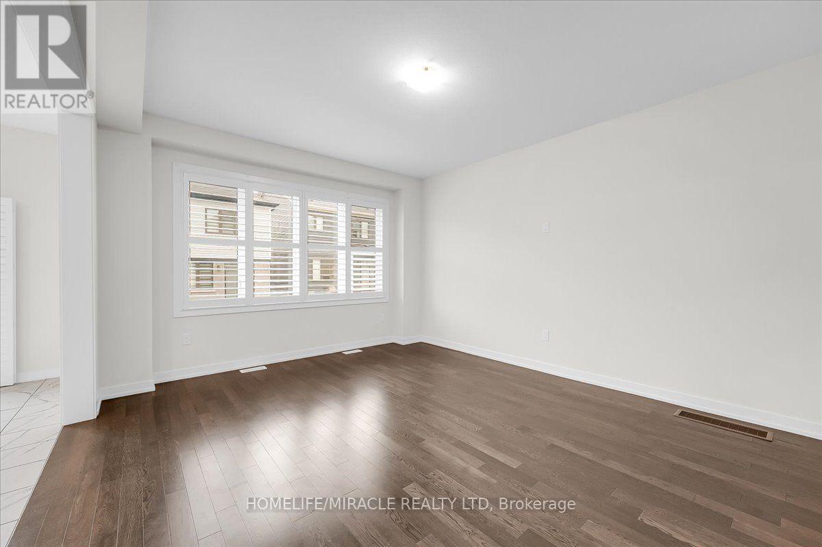 35 Santos Drive Property Photo 13