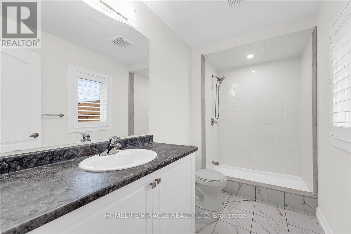 35 Santos Drive Property Photo 18