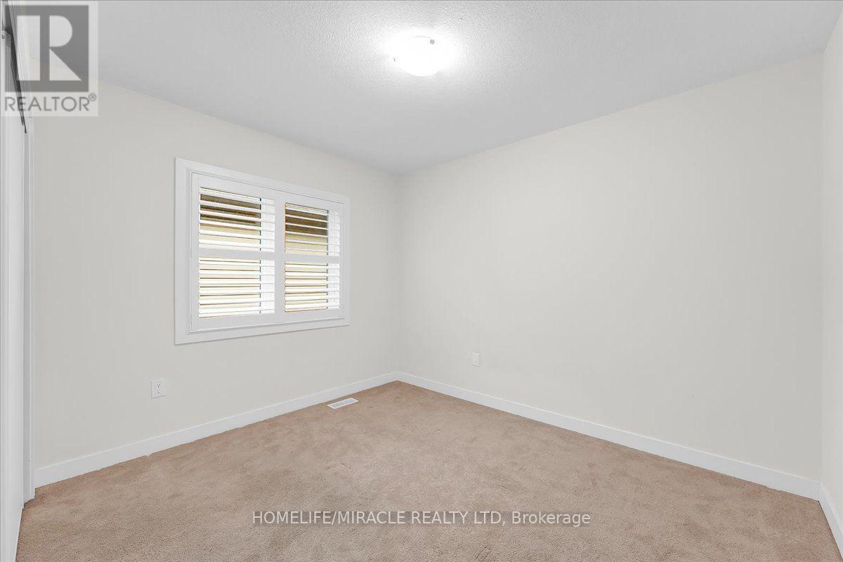 35 Santos Drive Property Photo 19