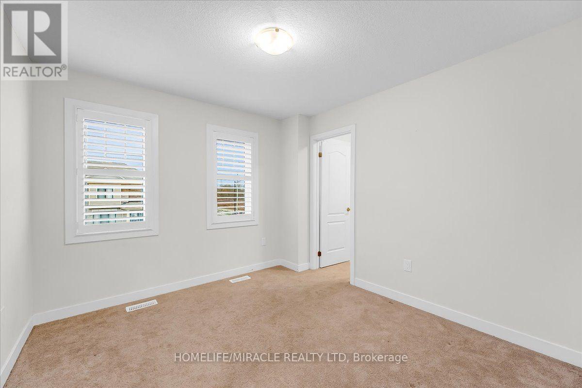35 Santos Drive Property Photo 23