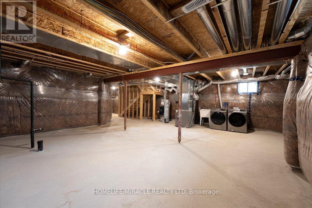 35 Santos Drive Property Photo 29