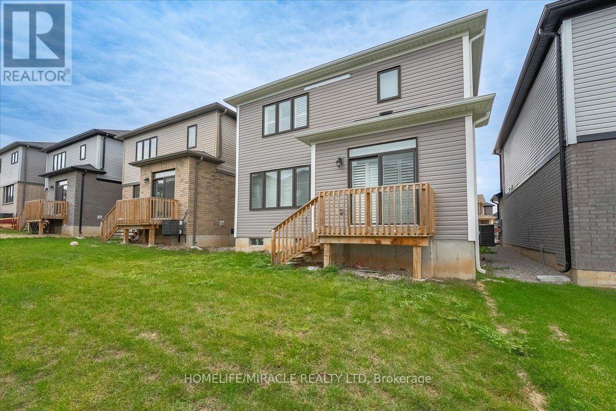 35 Santos Drive Property Photo 31