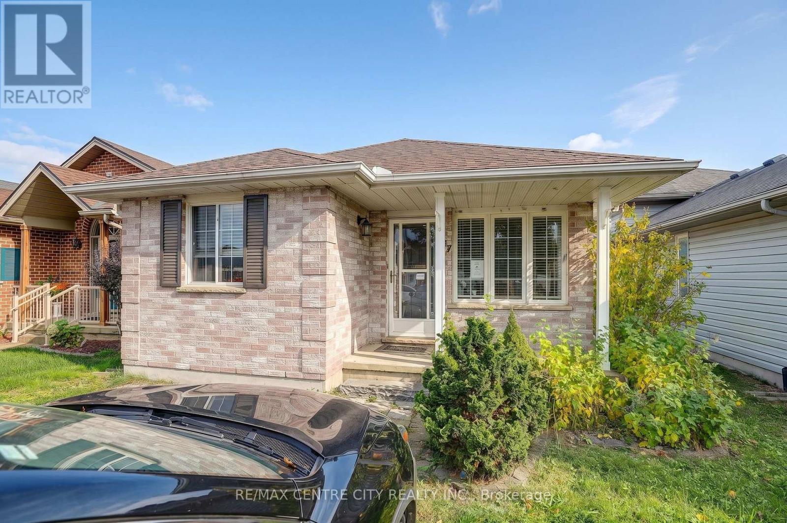 37 Juno Drive Property Photo 1