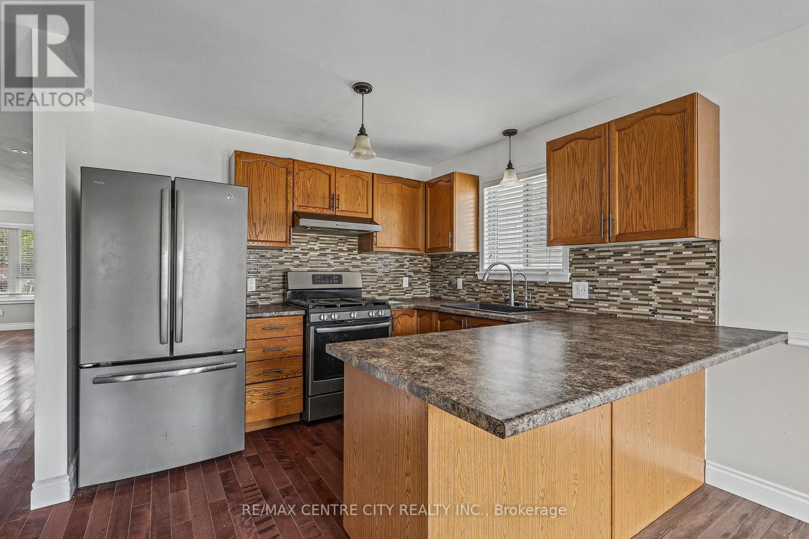 37 Juno Drive Property Photo 10