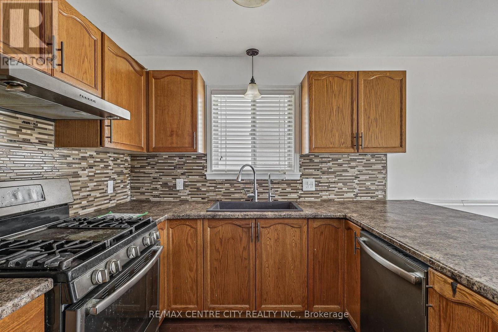 37 Juno Drive Property Photo 11