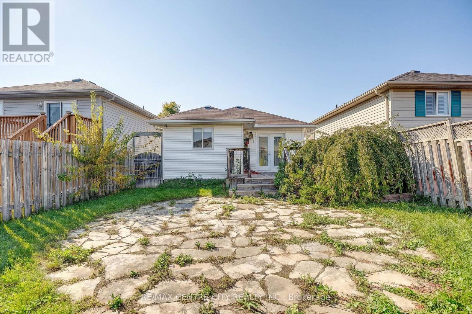 37 Juno Drive Property Photo 33