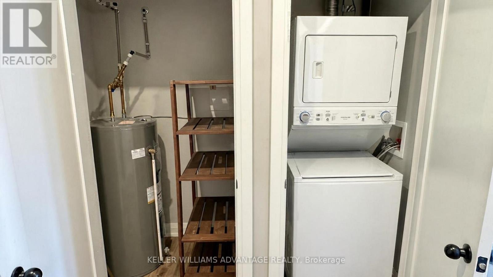 39 Kent Street N Property Photo 22