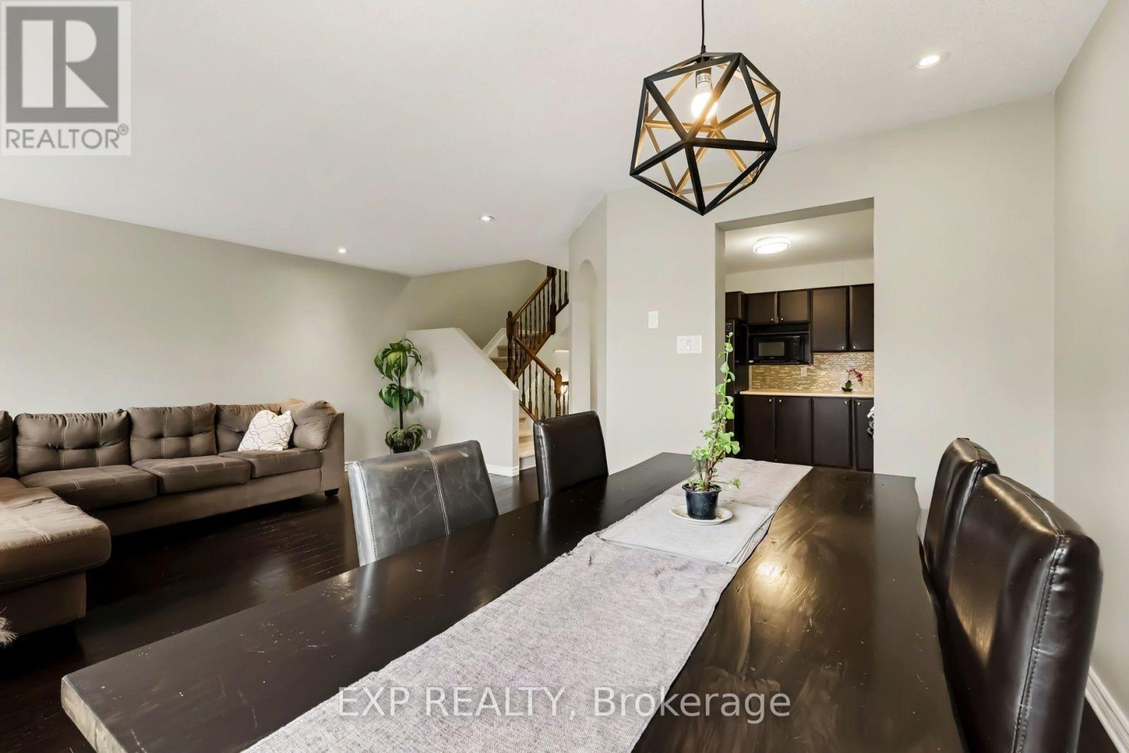 912 Torino Terrace Property Photo 8