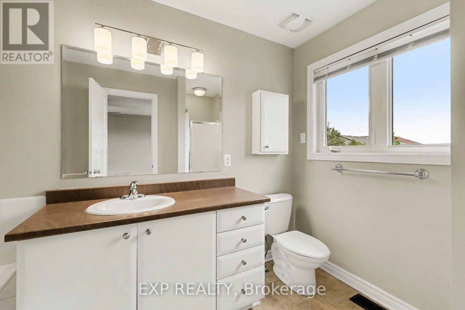 912 Torino Terrace Property Photo 17