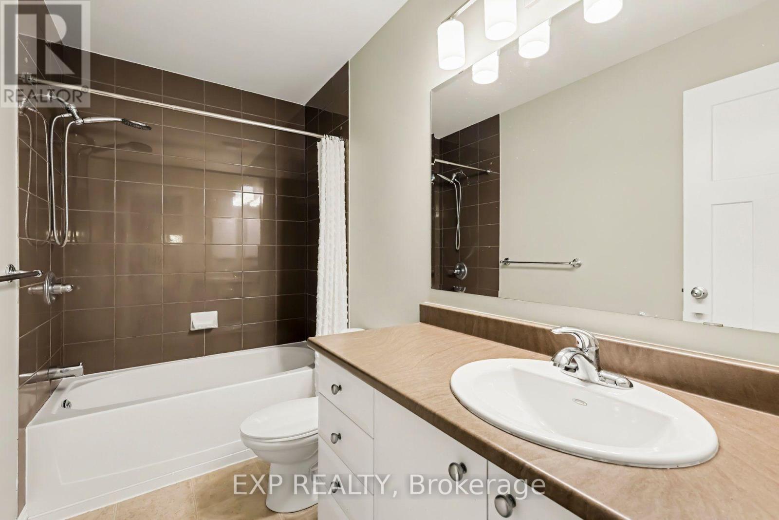 912 Torino Terrace Property Photo 23