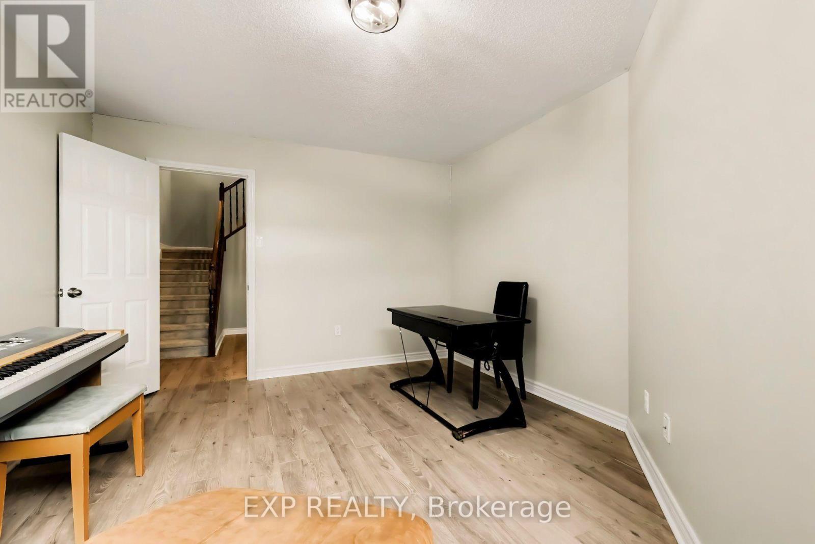 912 Torino Terrace Property Photo 25