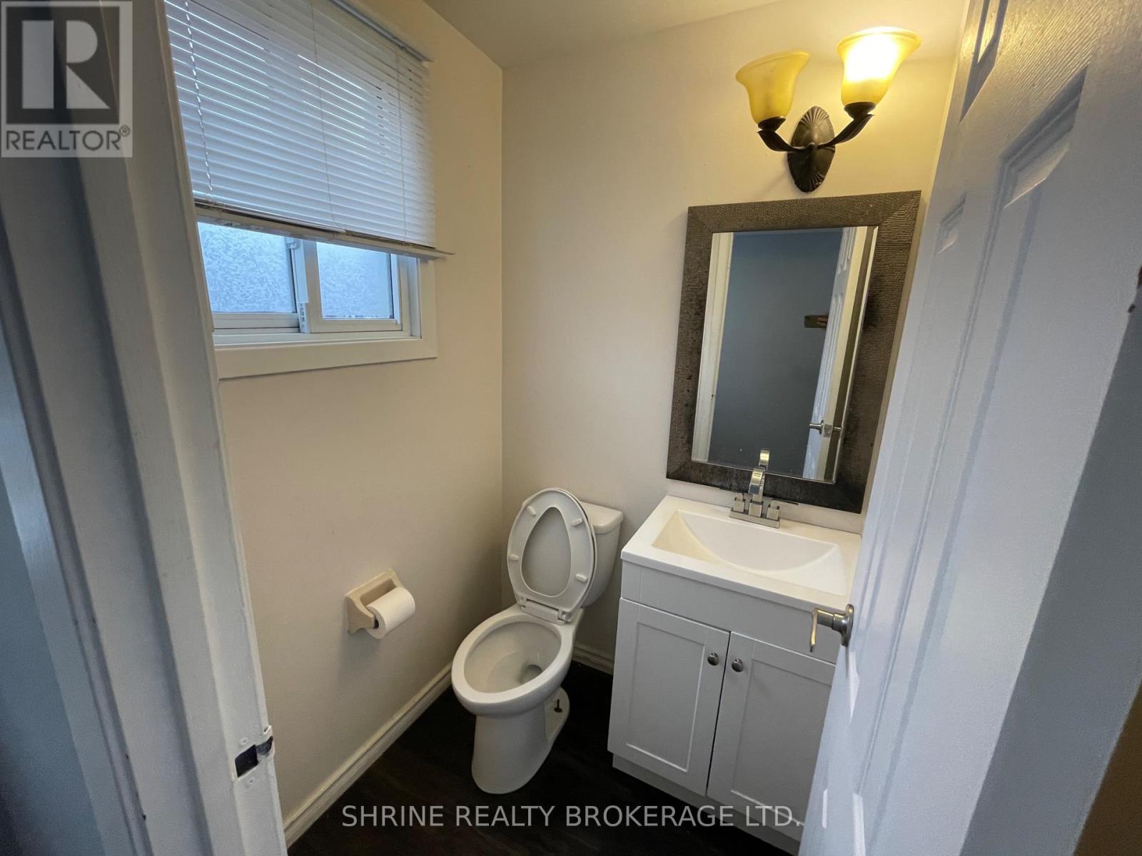 32 - 490 Third Street Property Photo 4