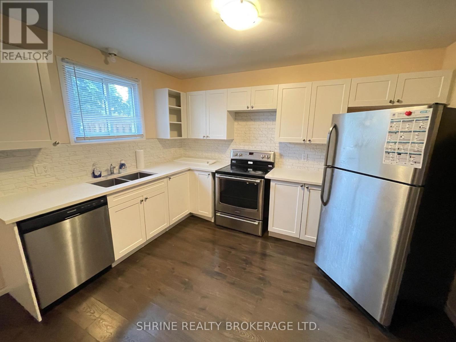 32 - 490 Third Street Property Photo 8