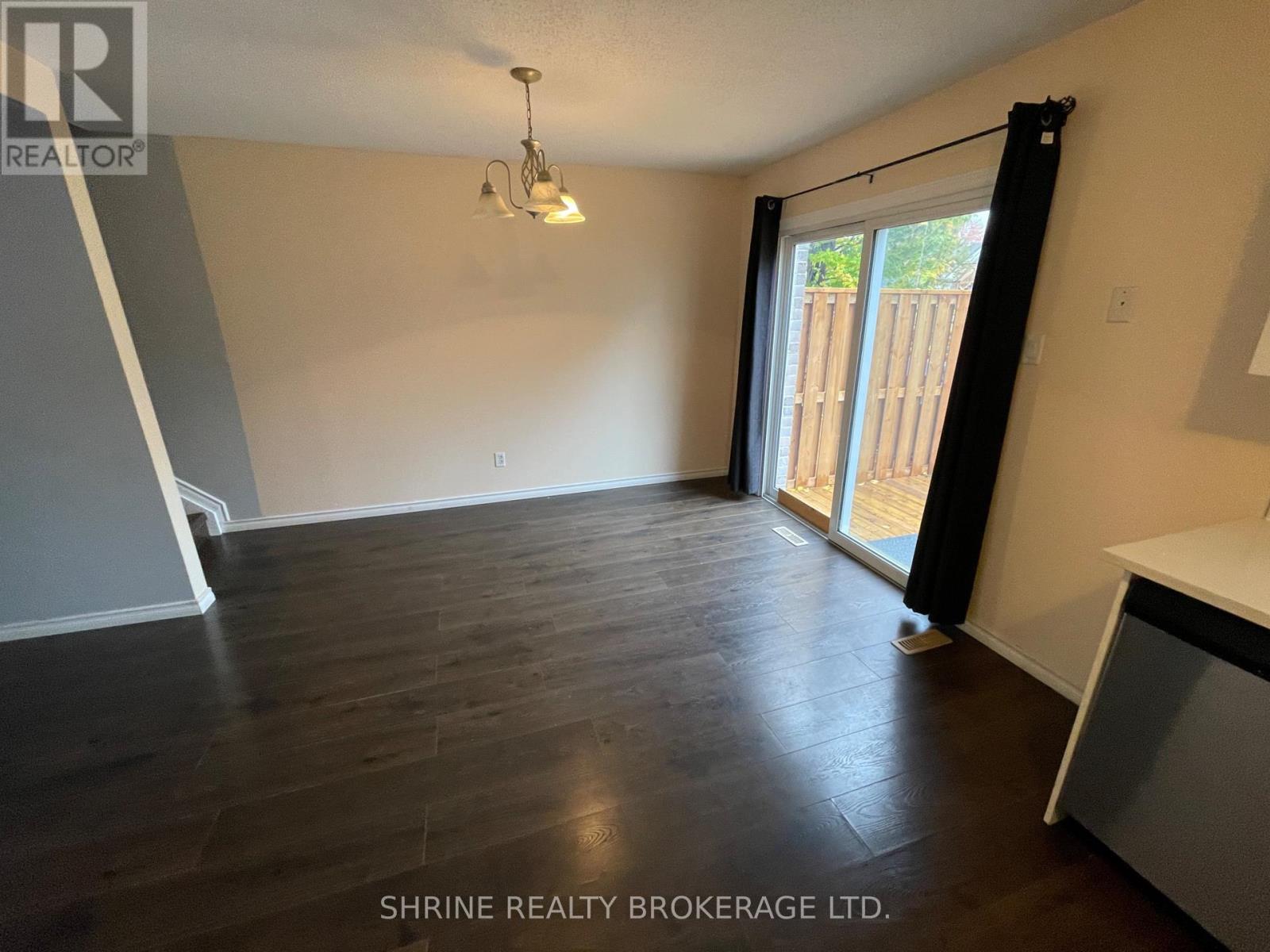 32 - 490 Third Street Property Photo 9