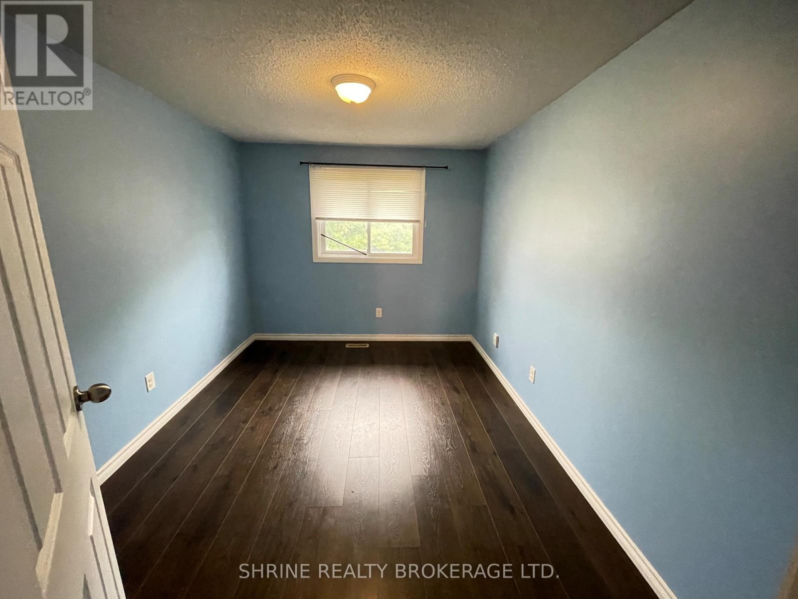 32 - 490 Third Street Property Photo 12